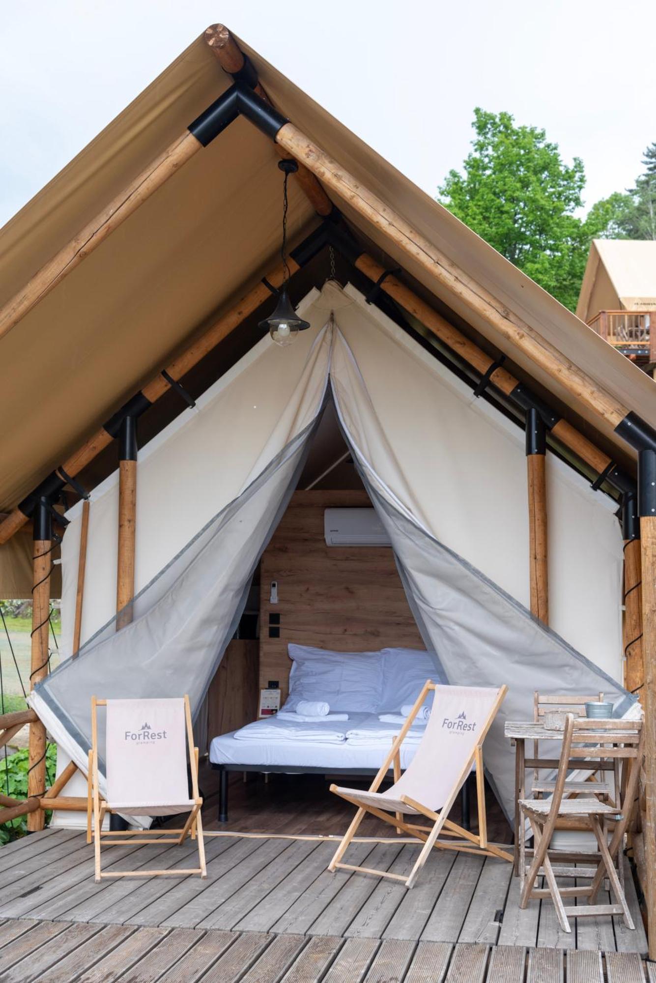 Forrest Glamping Hotell Banská Štiavnica Eksteriør bilde