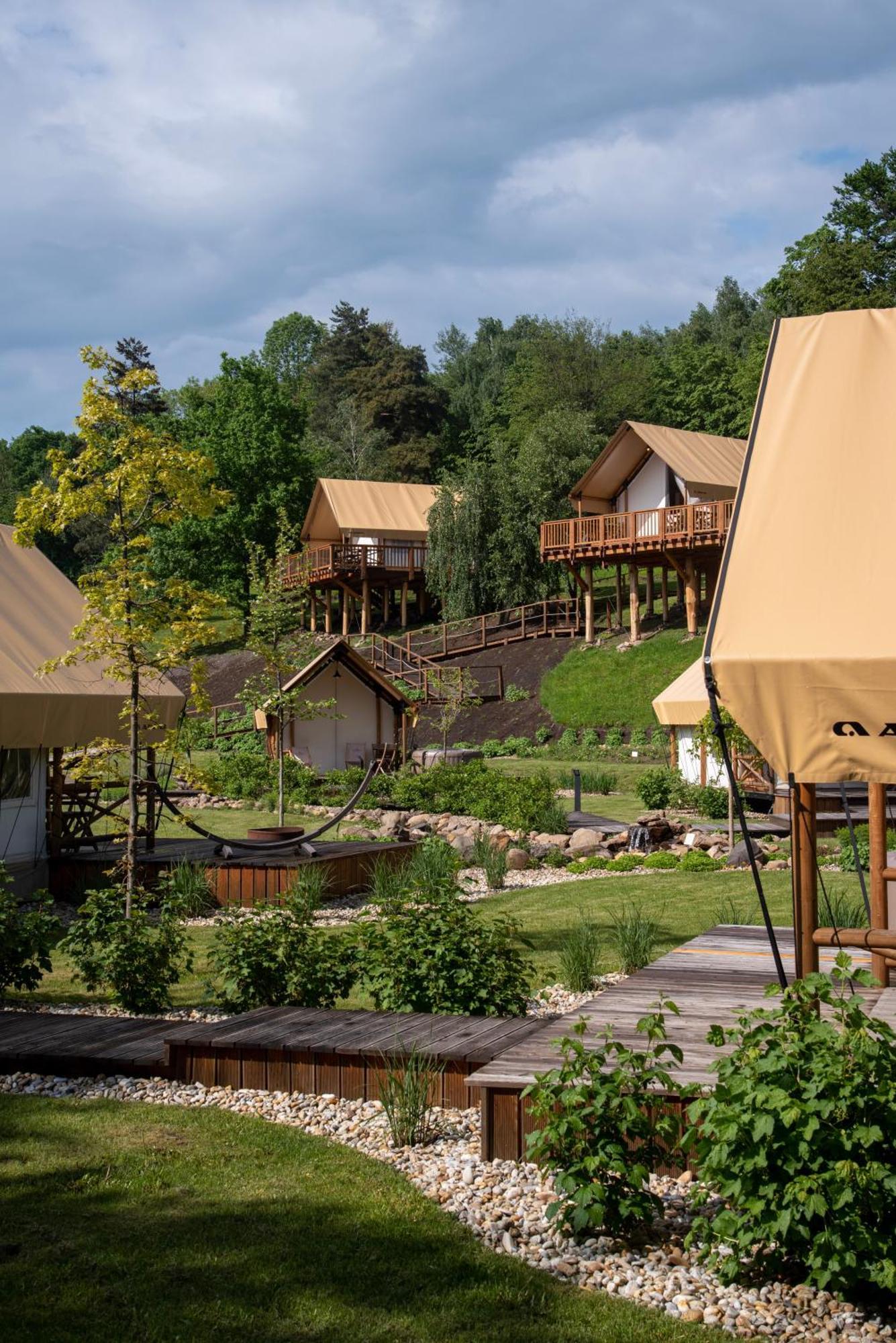 Forrest Glamping Hotell Banská Štiavnica Eksteriør bilde