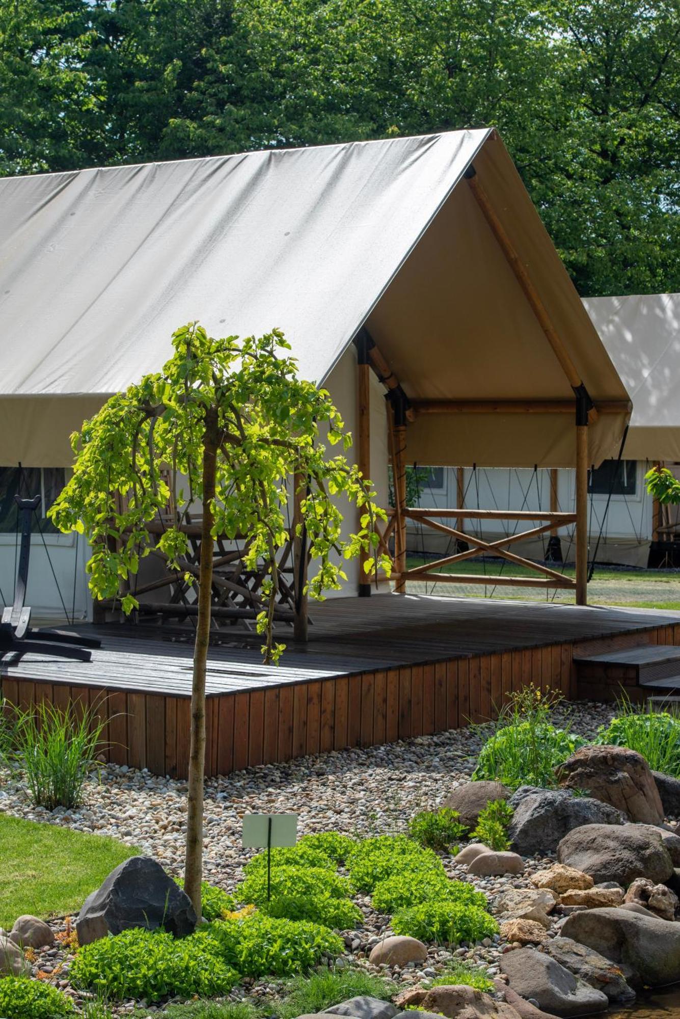 Forrest Glamping Hotell Banská Štiavnica Eksteriør bilde