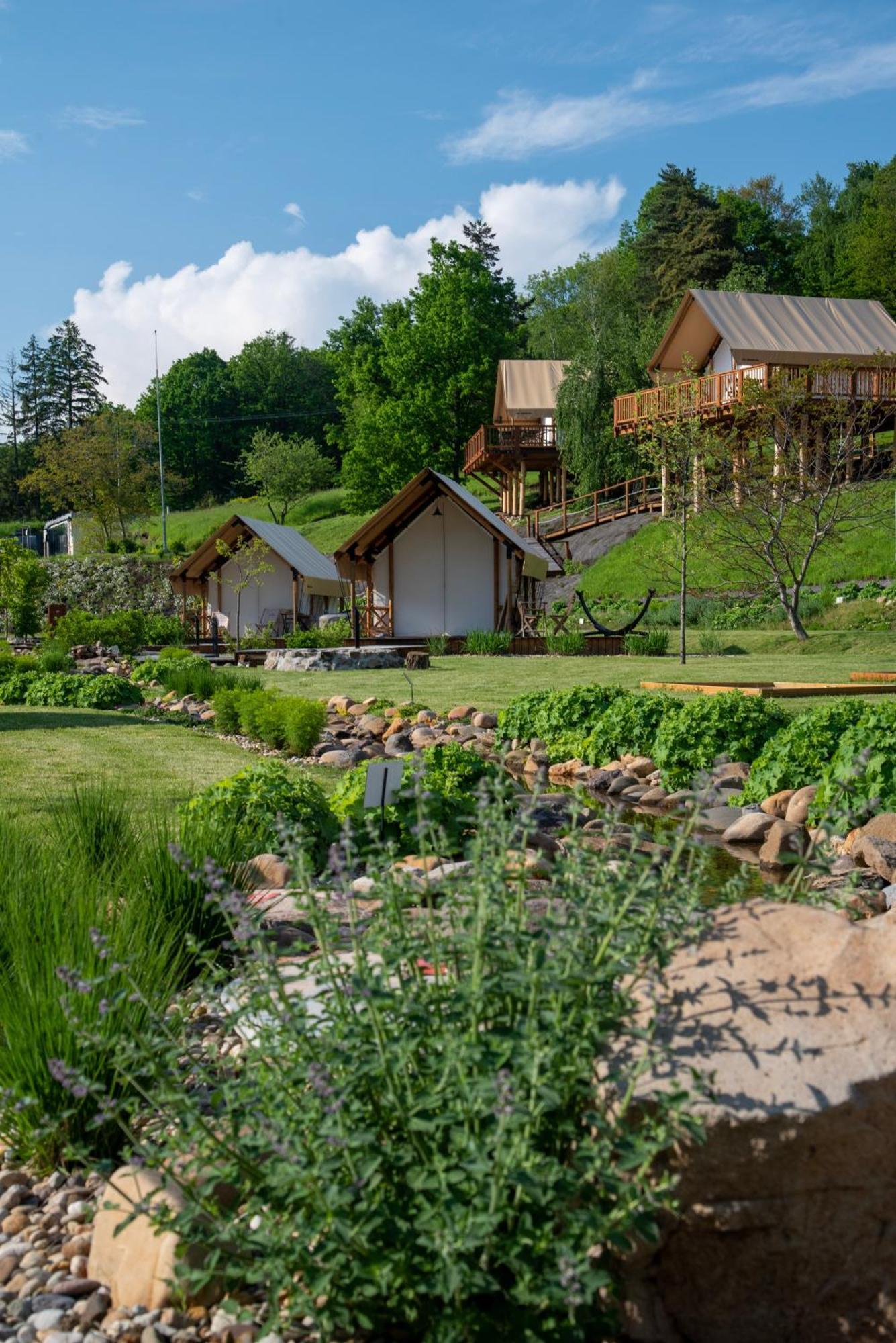 Forrest Glamping Hotell Banská Štiavnica Eksteriør bilde
