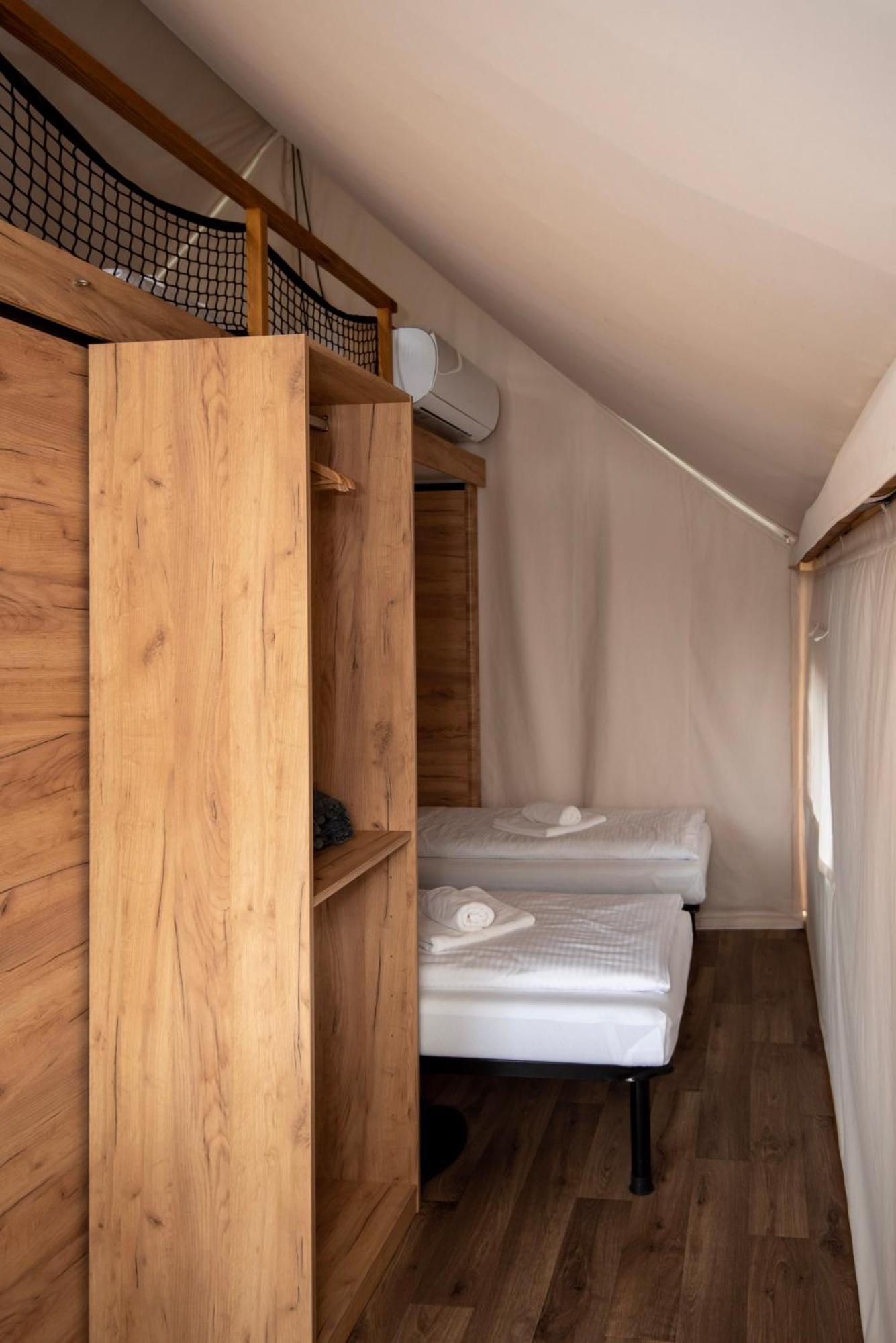 Forrest Glamping Hotell Banská Štiavnica Eksteriør bilde