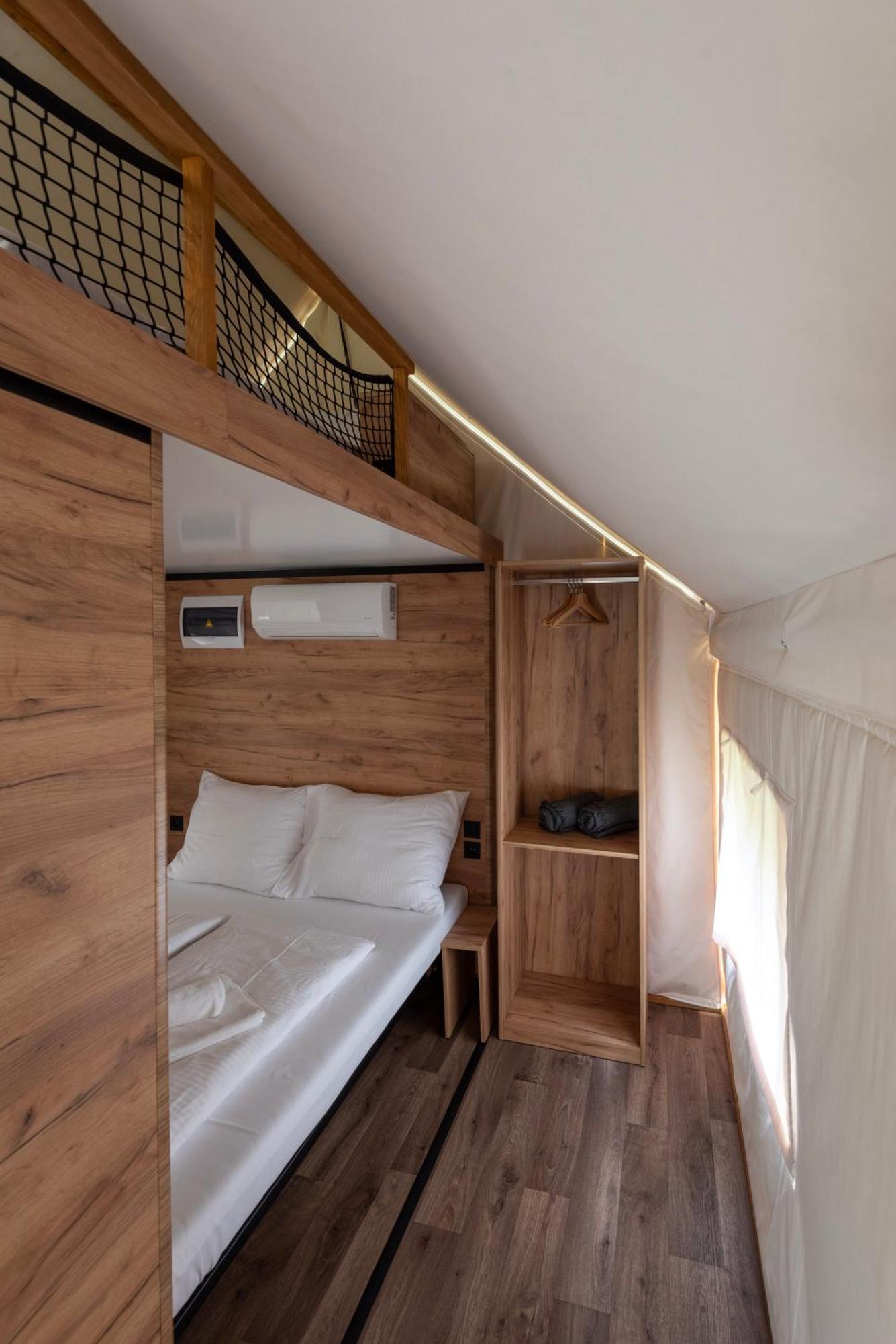 Forrest Glamping Hotell Banská Štiavnica Eksteriør bilde