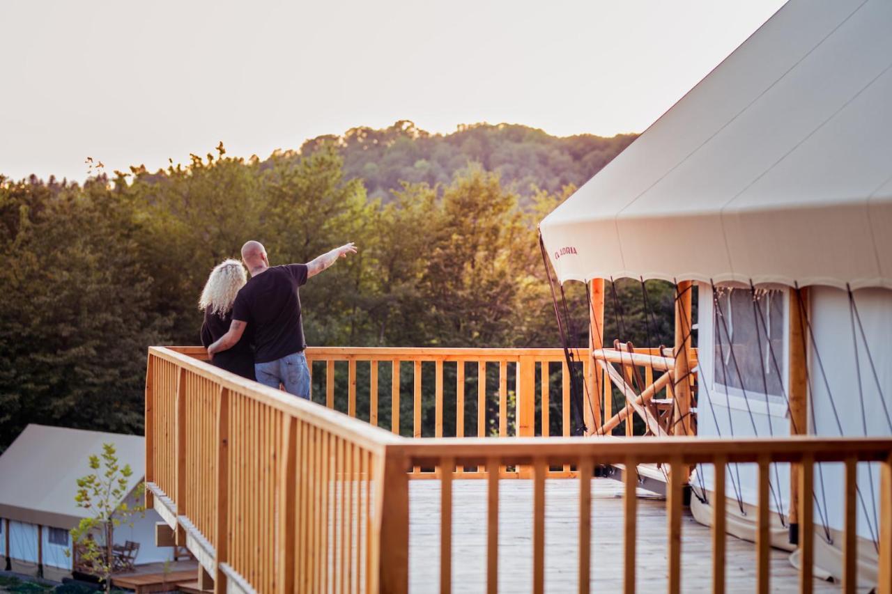 Forrest Glamping Hotell Banská Štiavnica Eksteriør bilde
